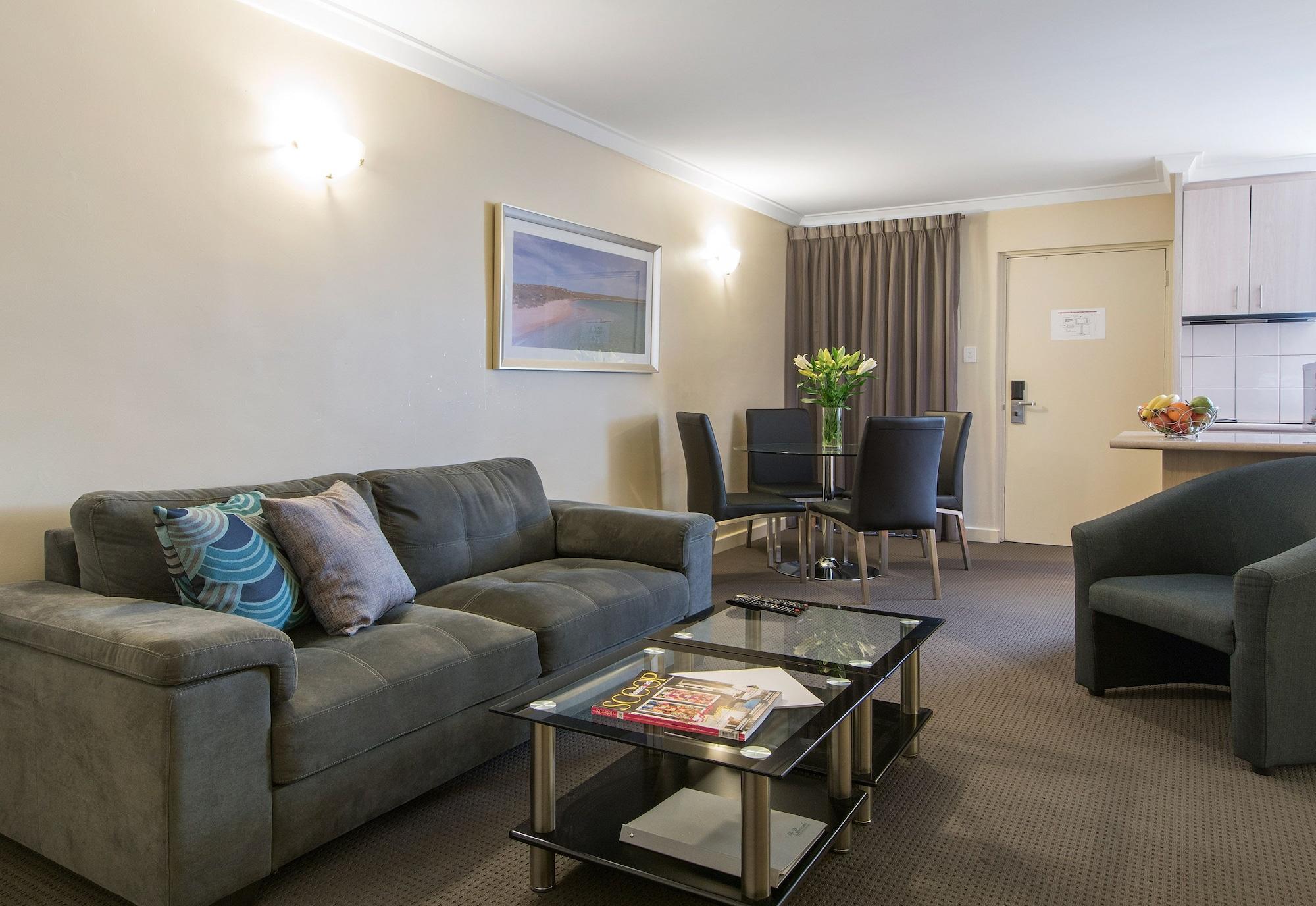 The Peninsula Riverside Serviced Apartments Перт Экстерьер фото