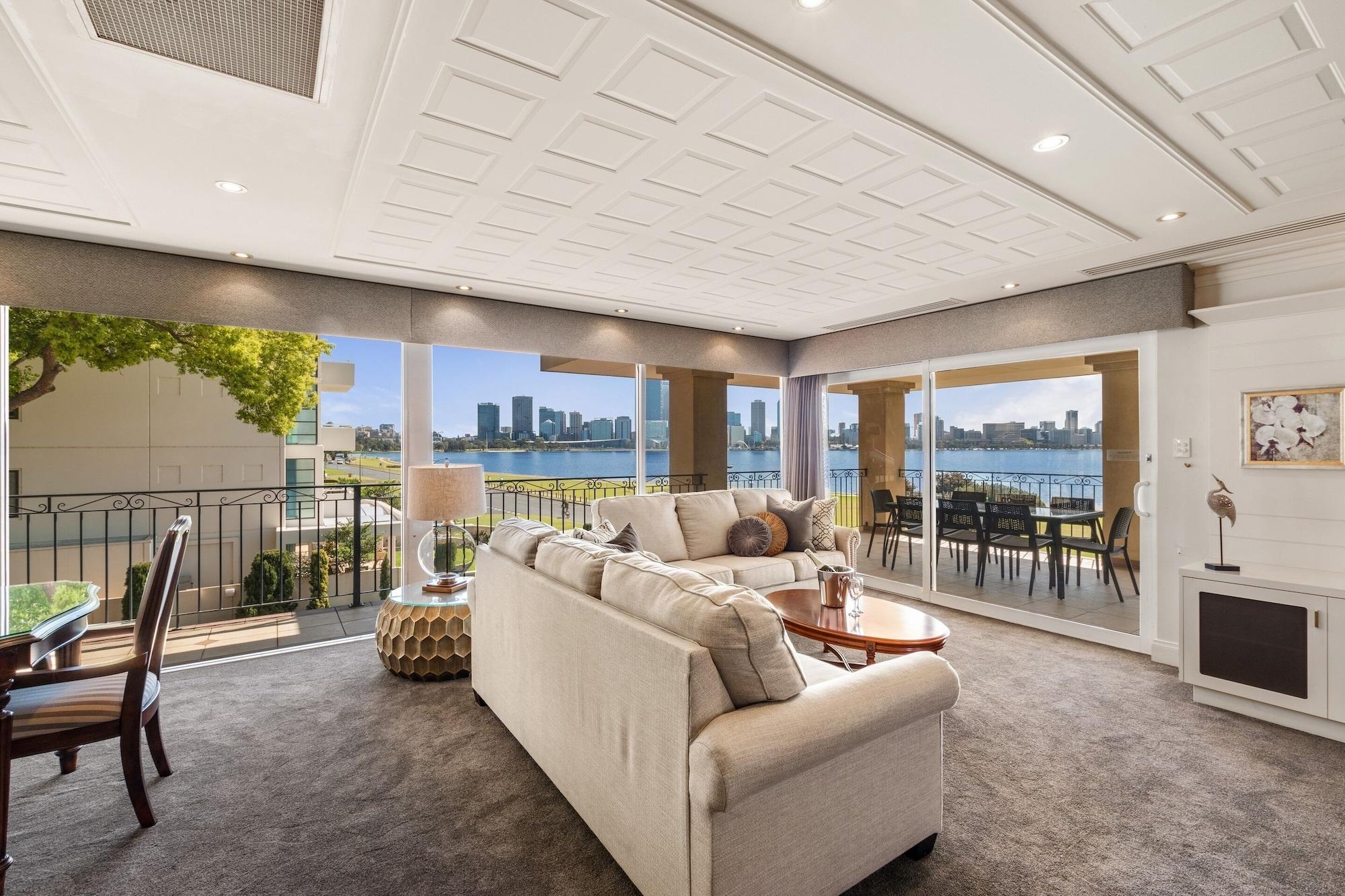 The Peninsula Riverside Serviced Apartments Перт Экстерьер фото